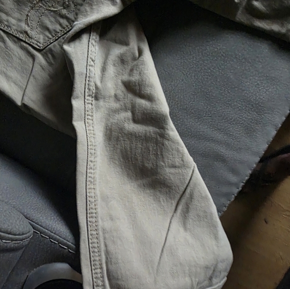 Tan Bongo Capri Pants - Size 11 - Picture 9 of 10